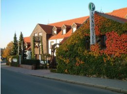 Hotel Parkhotel Pruhonice - Autumn