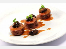 Small Pork Steaks with Prunes