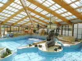 Aquapark Cestlice - 300 m from Parkhotel Pruhonice